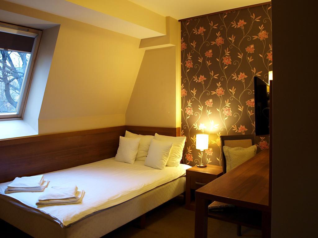 Hotel Sleza Собутка Екстер'єр фото