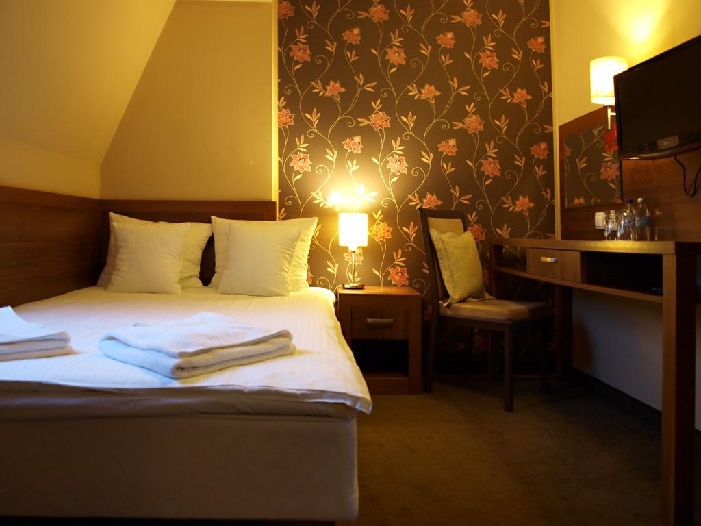 Hotel Sleza Собутка Екстер'єр фото