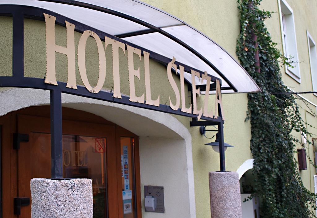 Hotel Sleza Собутка Екстер'єр фото
