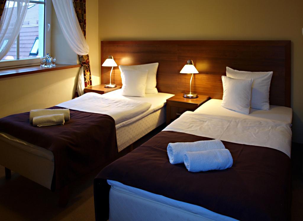 Hotel Sleza Собутка Екстер'єр фото
