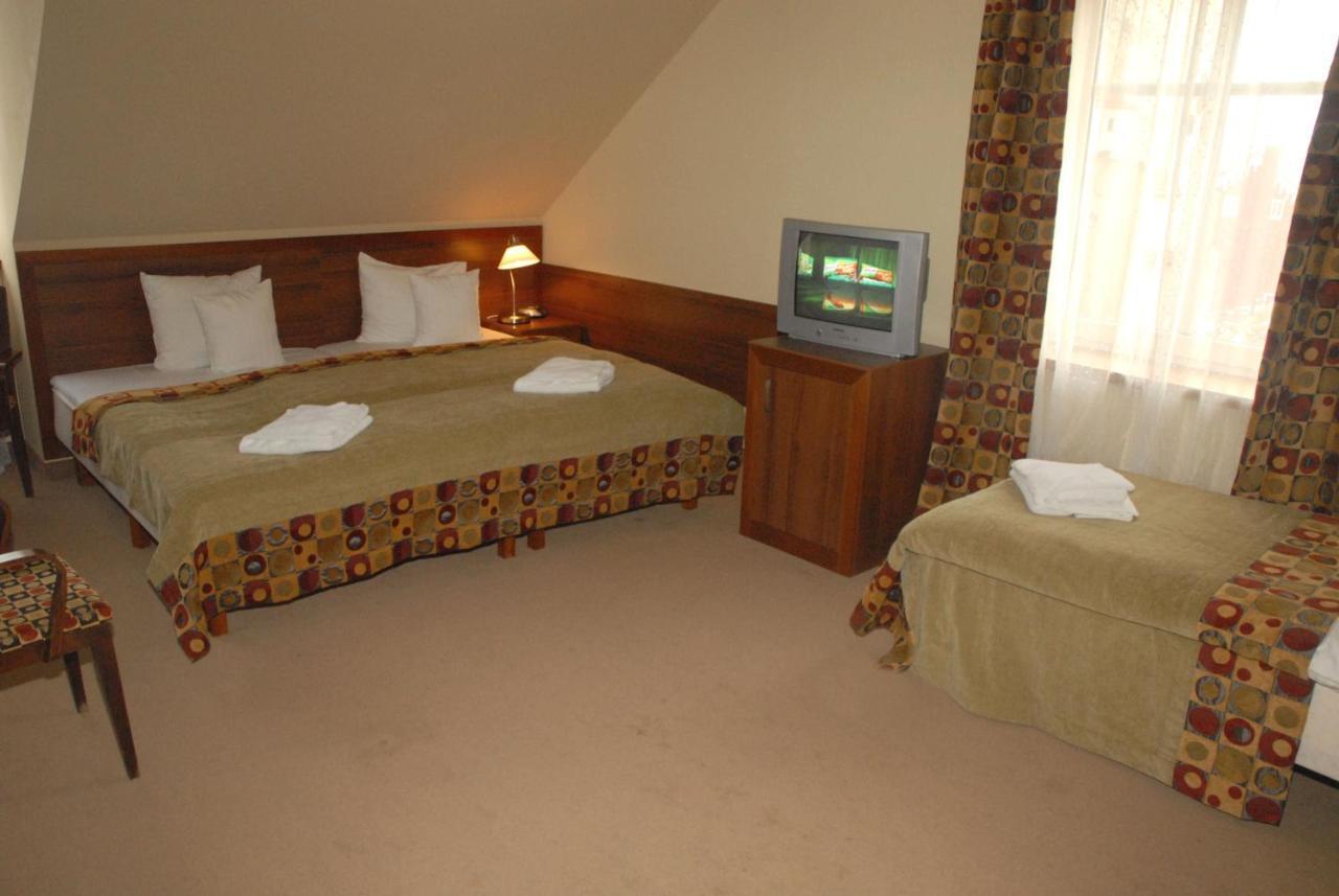 Hotel Sleza Собутка Екстер'єр фото